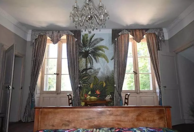 Aamiaismajoitus (B&B) Chateau Morinerie