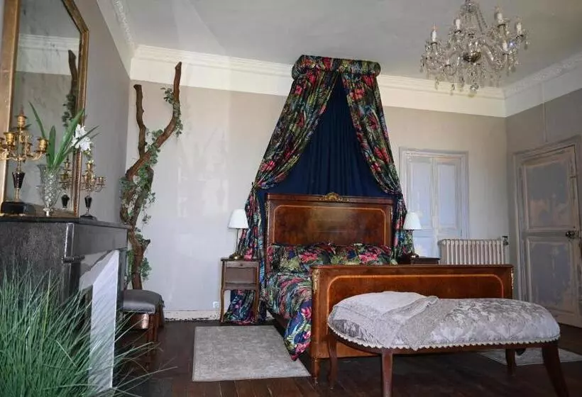 Aamiaismajoitus (B&B) Chateau Morinerie