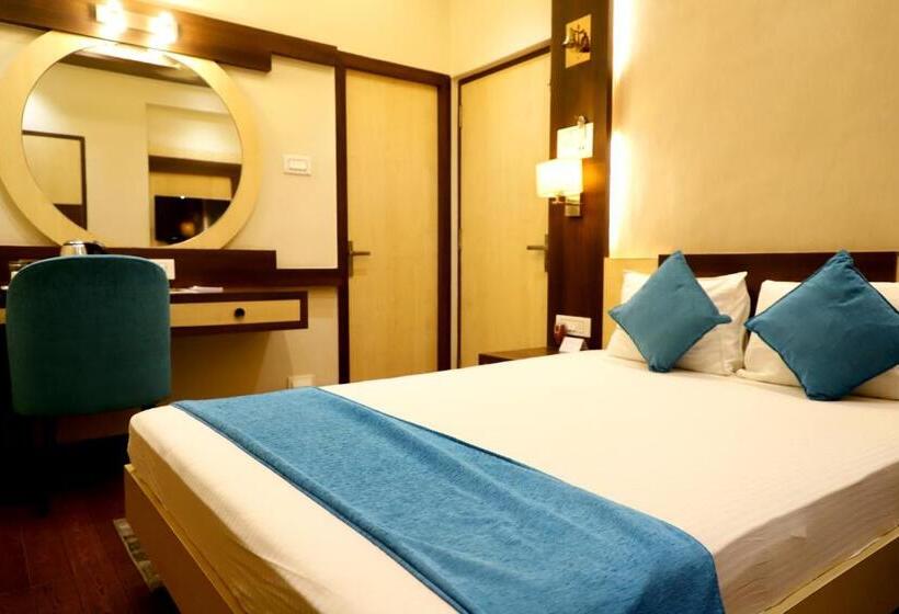 Отель Avenue Plaza ! Serampore   Samrat Restaurant, N S Avenue