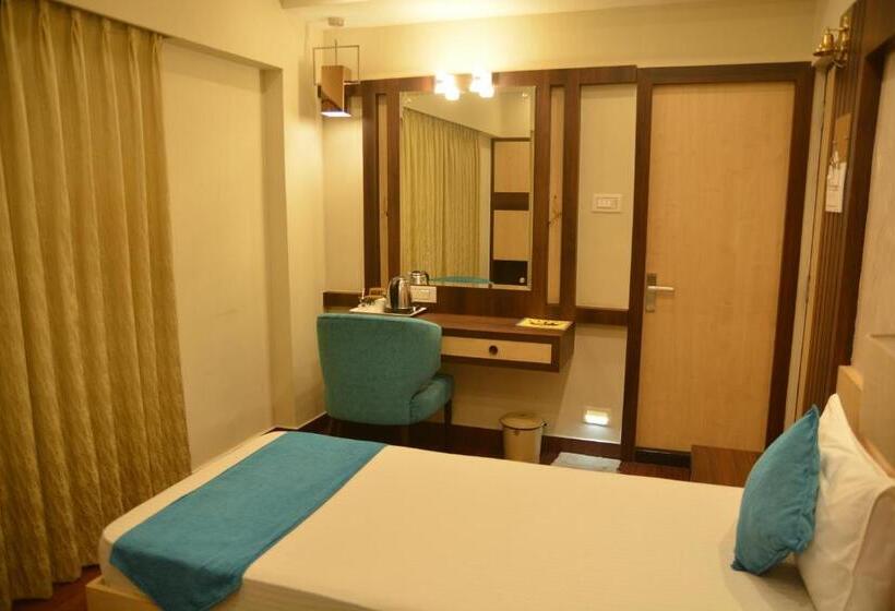 Отель Avenue Plaza ! Serampore   Samrat Restaurant, N S Avenue