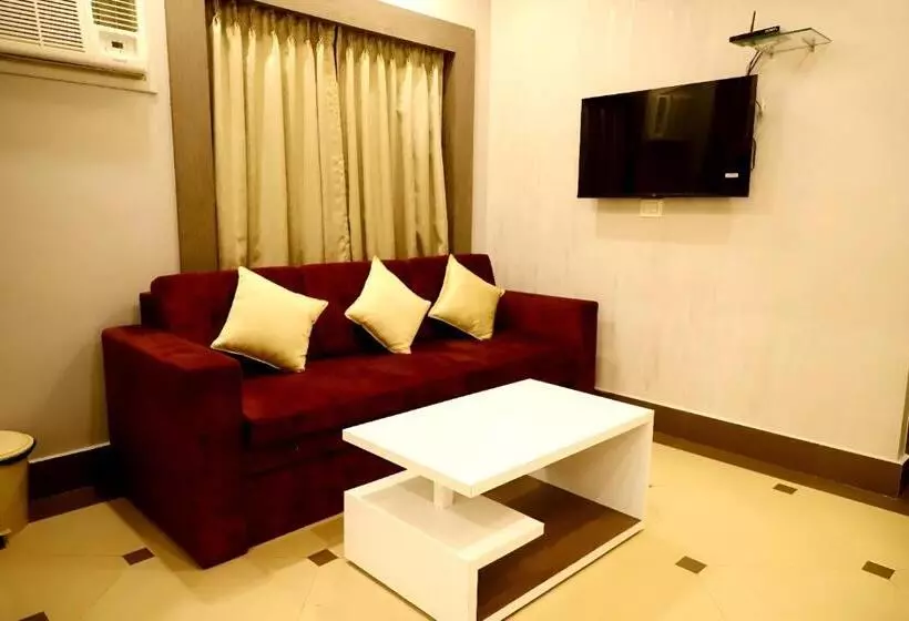 ホテル Avenue Plaza ! Serampore   Samrat Restaurant, N S Avenue