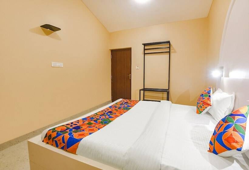 Hotel Fabescape Kautilyaa Resort With Swimming Pool