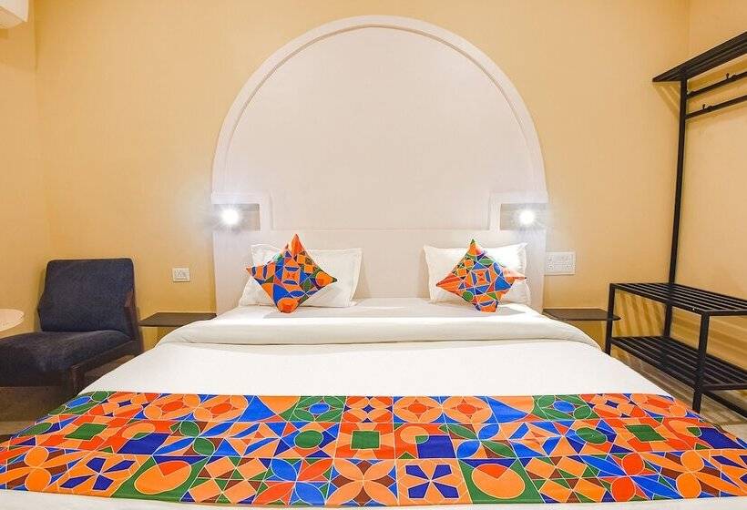 Hotel Fabescape Kautilyaa Resort With Swimming Pool