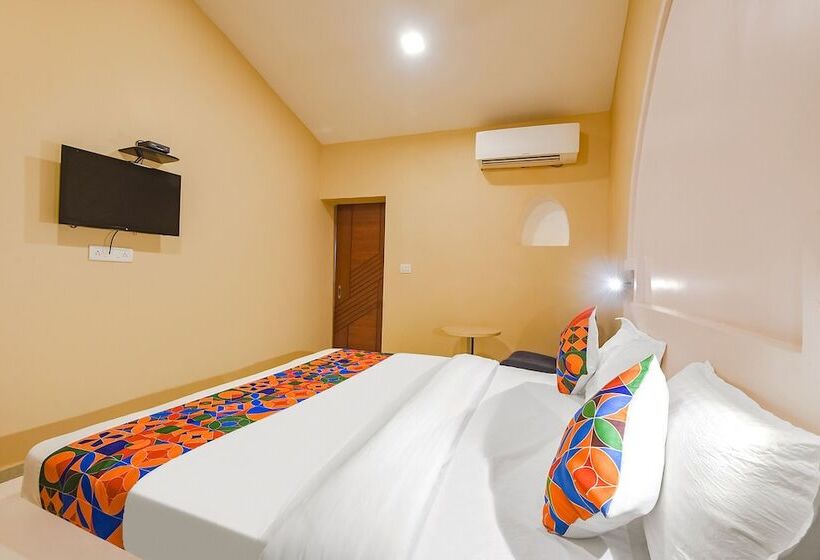 Hotel Fabescape Kautilyaa Resort With Swimming Pool