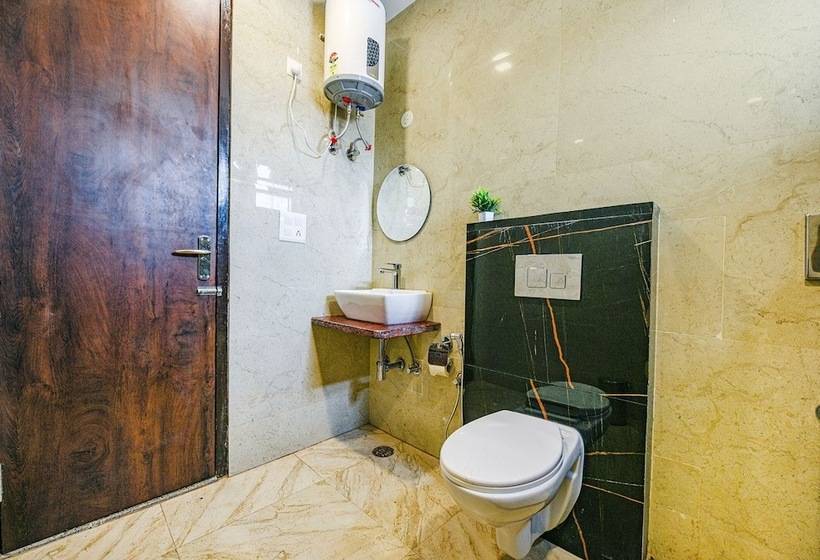 Fabhotel Jaswinder Bhawan