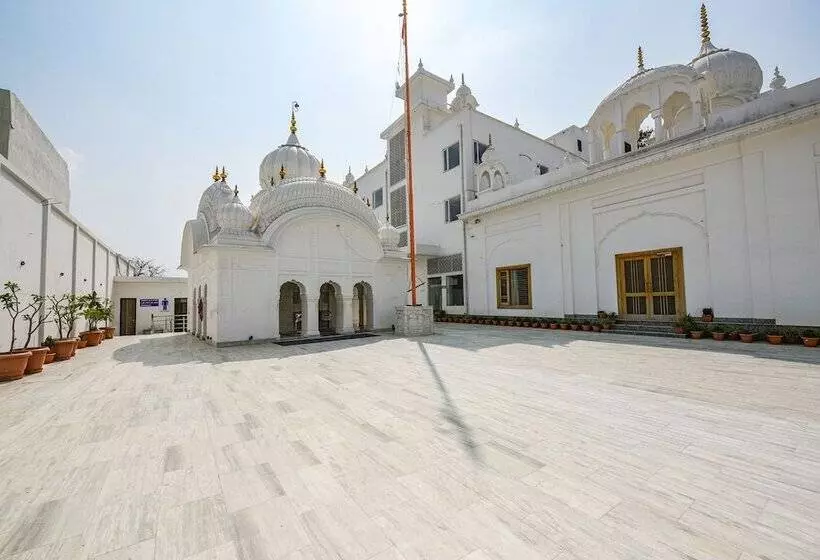 Fabhotel Jaswinder Bhawan