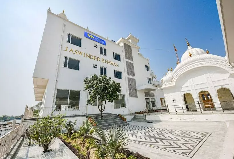 Fabhotel Jaswinder Bhawan
