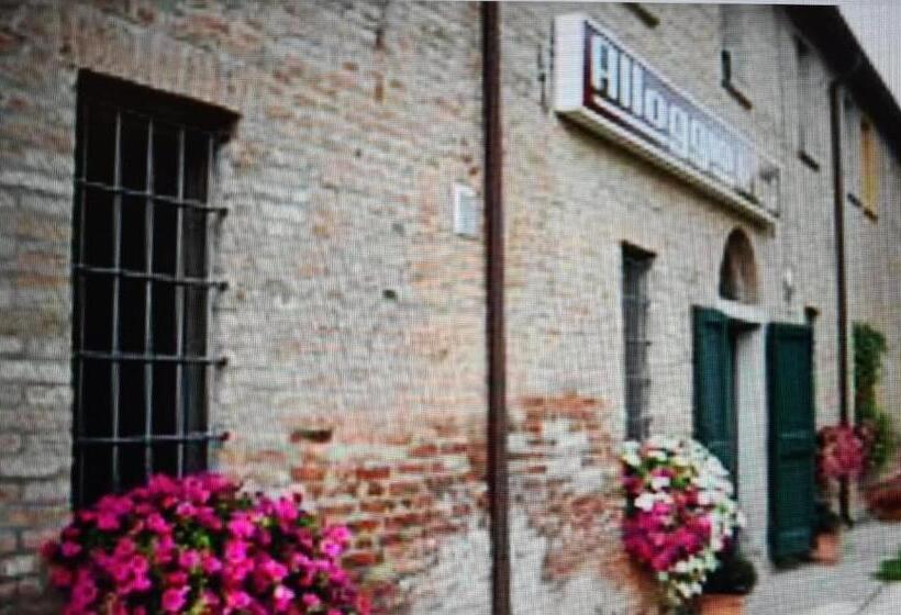 بنسيون Alloggio La Luna