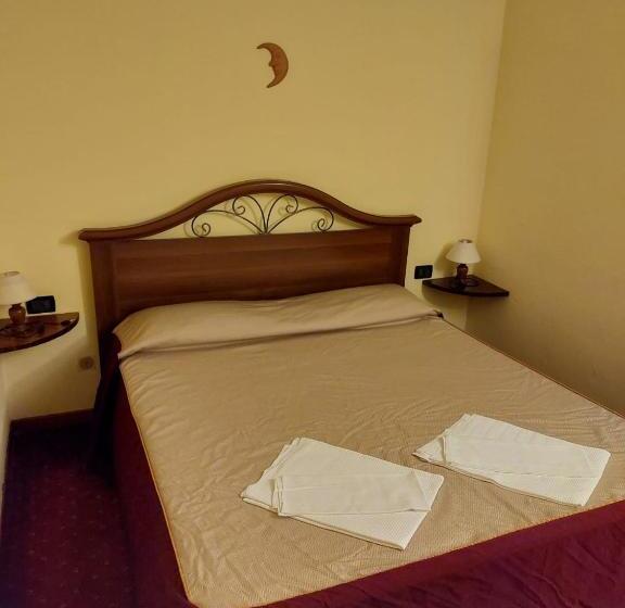 بنسيون Alloggio La Luna