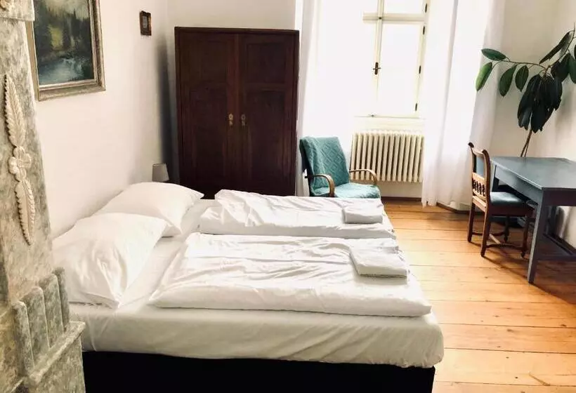 Majatalo Zámeček Ostrov