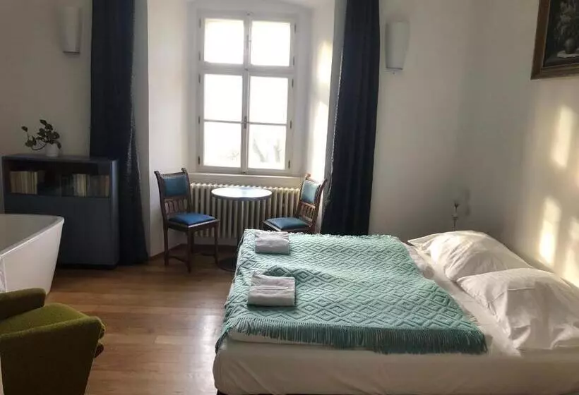 Majatalo Zámeček Ostrov