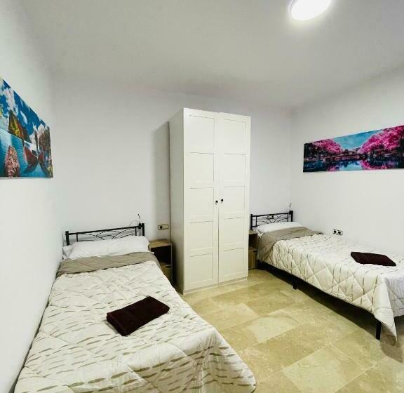 هاستل City Room Feminine