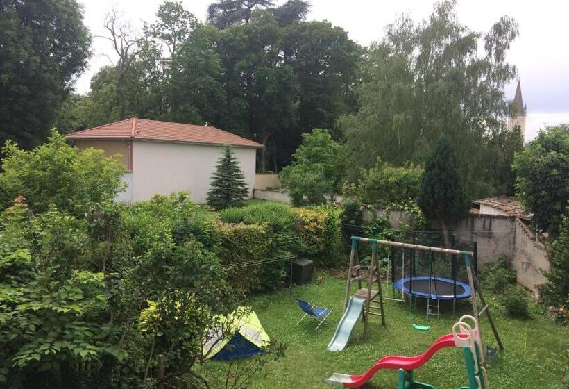 צימר Chambre Spacieuse Au Calme Proche De Lyon