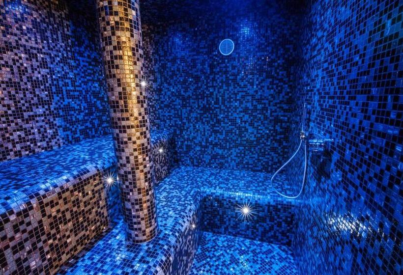 مبيت وإفطار Château De Roquefoulet Luxury Guesthouse & Spa   Teritoria