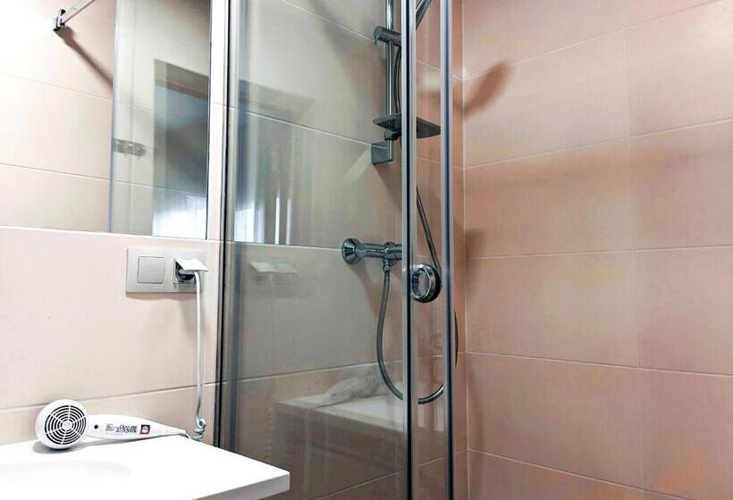 בית מלון כפרי берекавиця