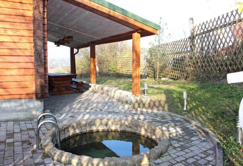 בית מלון כפרי берекавиця