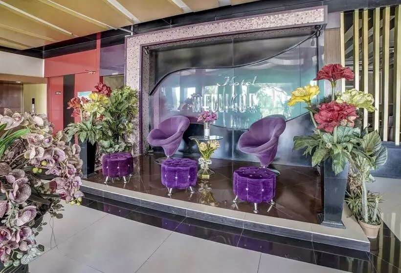 Capital O 90601 Hotel Meuligoe