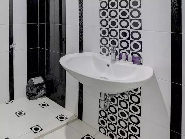 Capital O 90601 Hotel Meuligoe