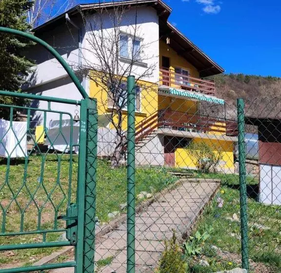 Majatalo Guest House Bovada / къща за гости бовада