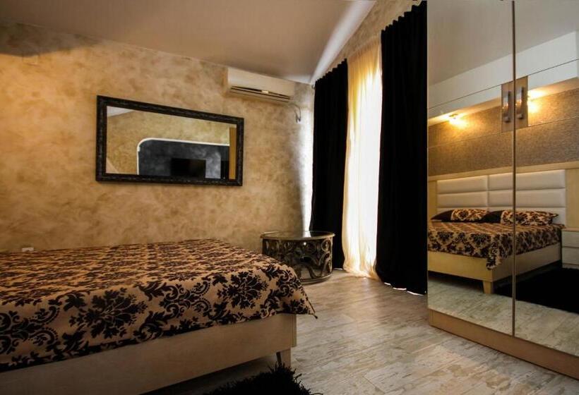 Apartaments Crown Silvia