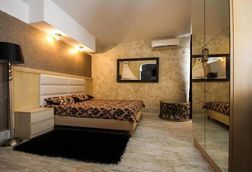 Apartaments Crown Silvia