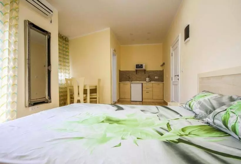 Apartaments Crown Silvia