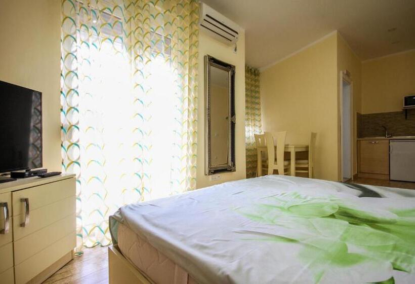 Apartaments Crown Silvia