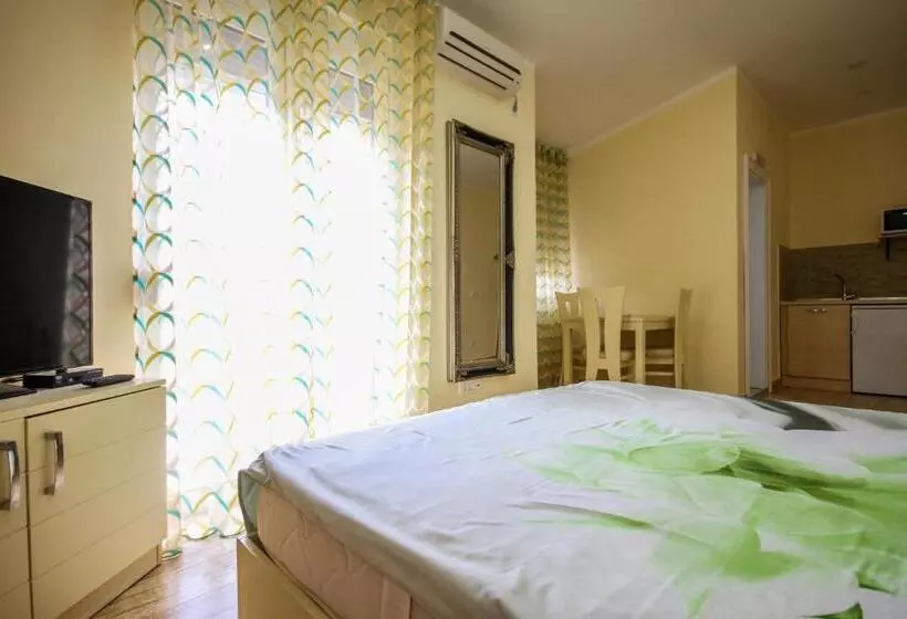 Apartaments Crown Silvia
