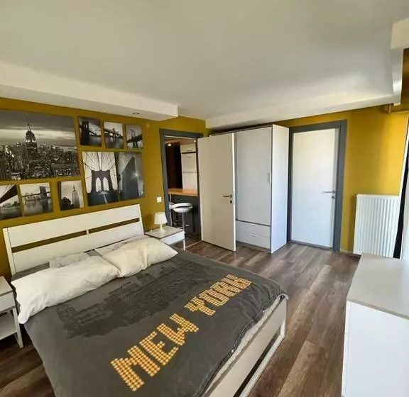 Deluxe Beach Residence