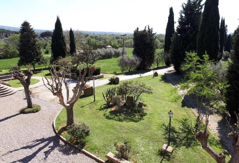 هتل Magica Torre Medievale