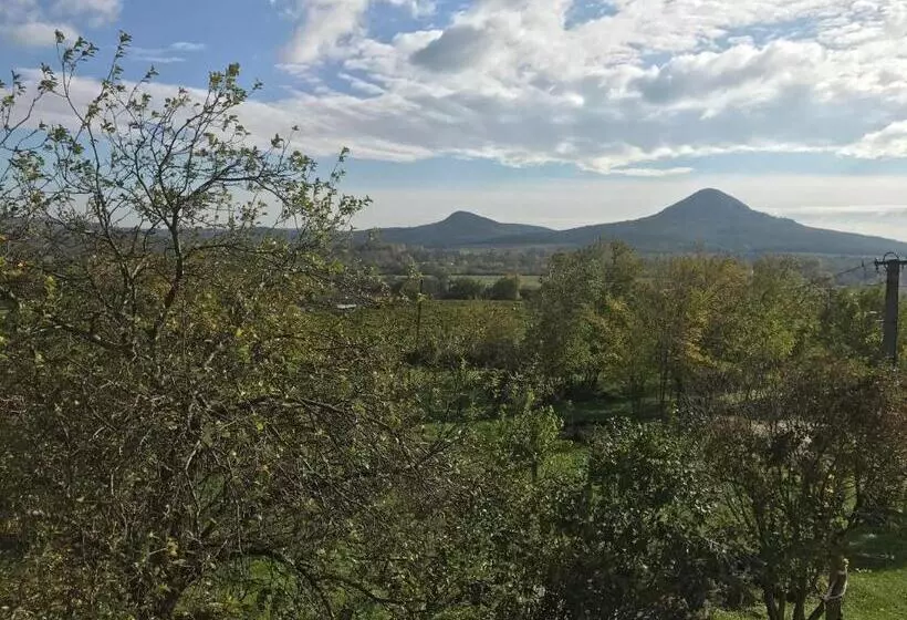 ペンション Eszter Ház