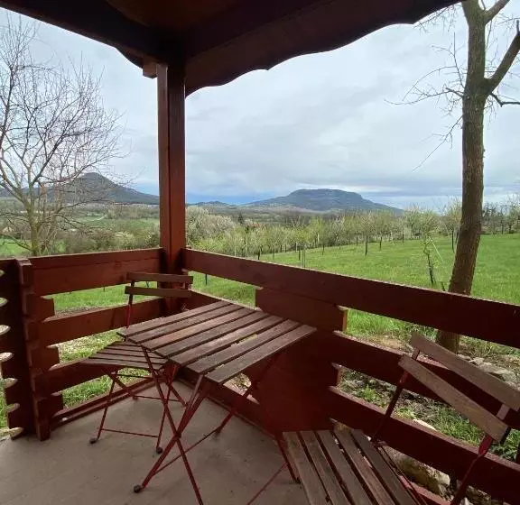 ペンション Eszter Ház