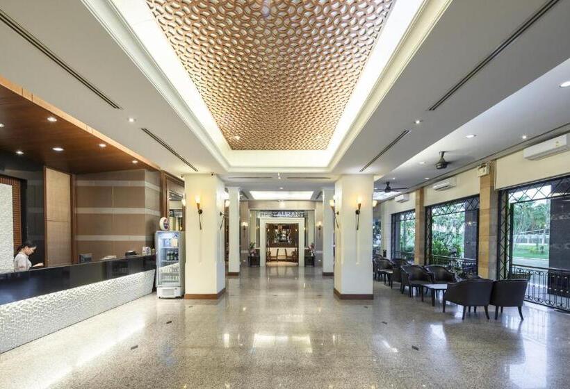 Station One Hotel Aranyaprateth