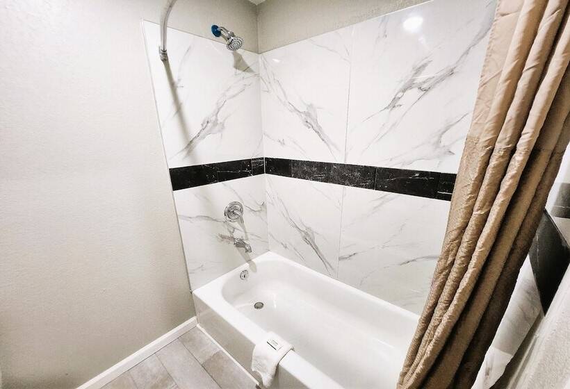 הוסטל Travel Inn By Oyo, Hwy 80  Jackson