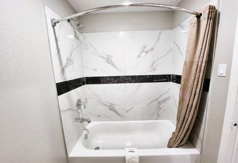 הוסטל Travel Inn By Oyo, Hwy 80  Jackson