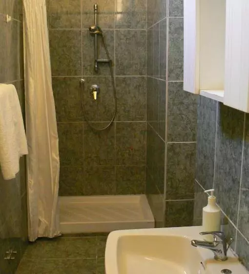 Aamiaismajoitus (B&B) Varavventura