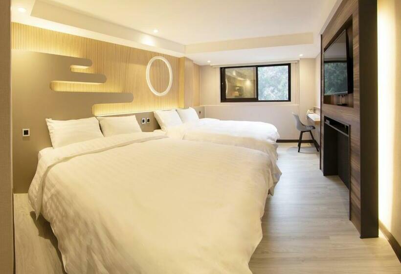 هتل Alishan Shermuh Tourist