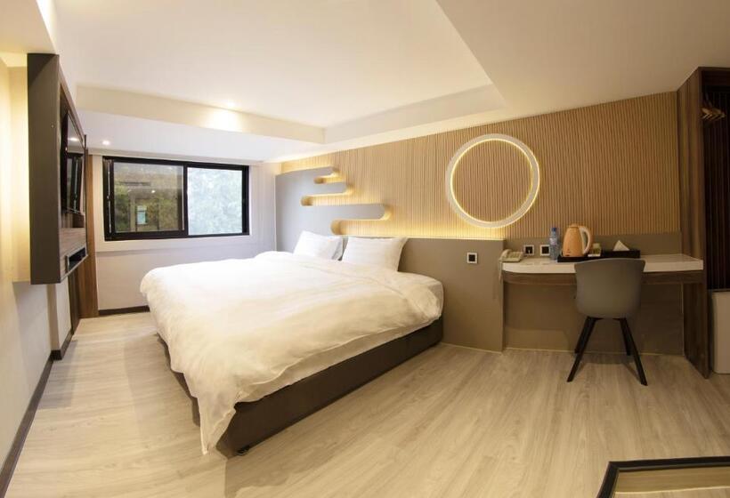 هتل Alishan Shermuh Tourist