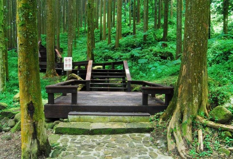 هتل Alishan Shermuh Tourist