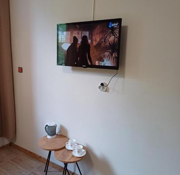 Пансион Amirov Garden   Free Parking & Free Beach Area