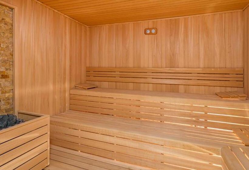 Grannos Thermal Hotel & Convention Center