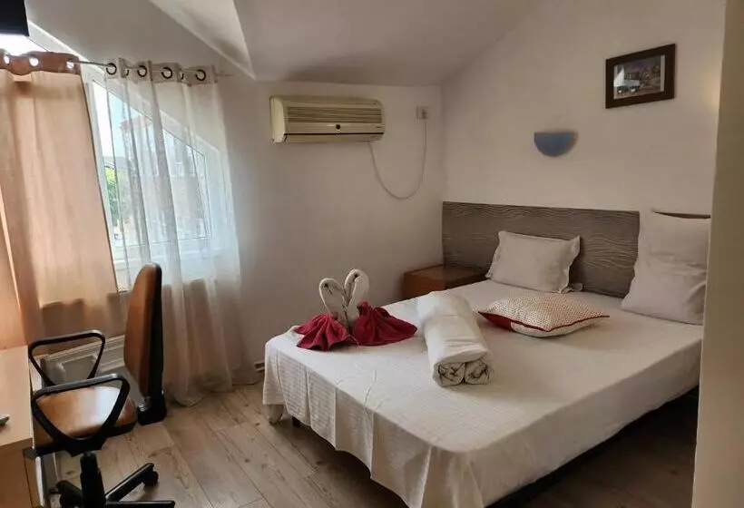 Pensió Eforie Villa Colonial