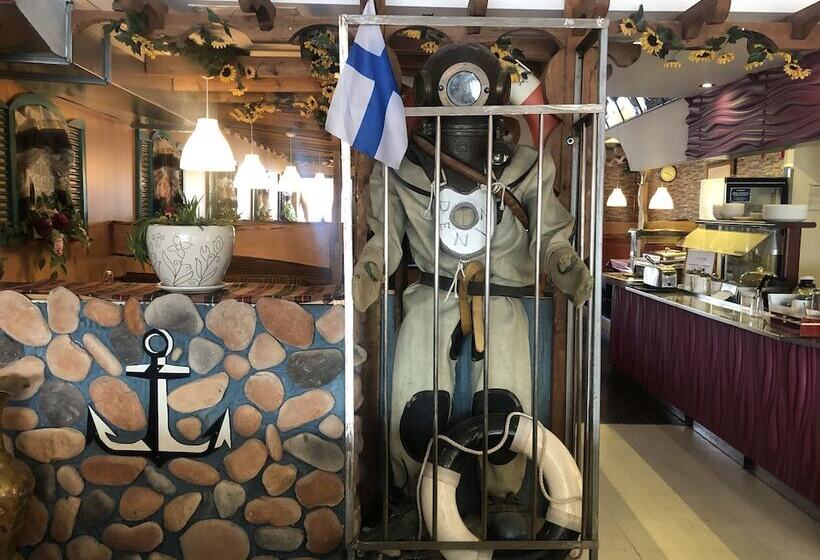 Arkadia Hotel & Hostel