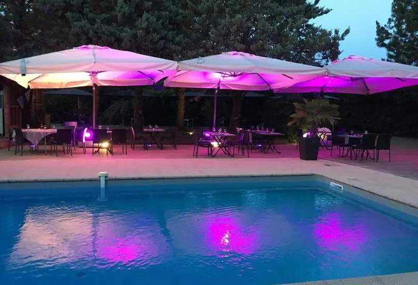 ホテル Hôtel Bress Saône