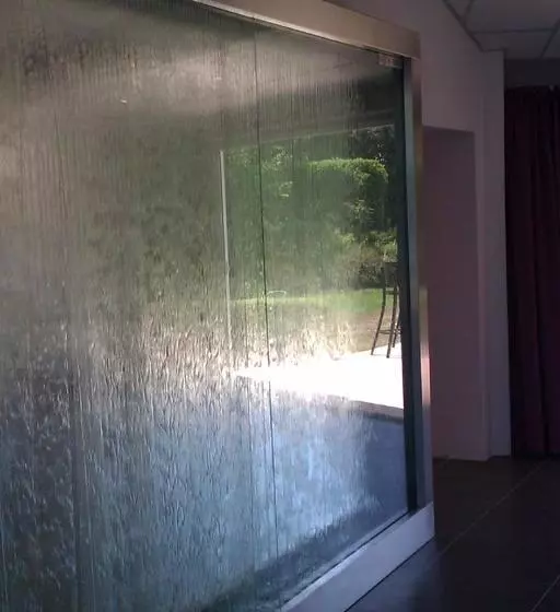 ホテル Hôtel Bress Saône