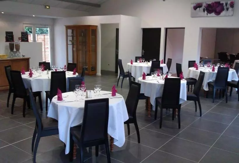 ホテル Hôtel Bress Saône