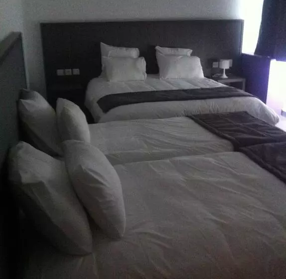 ホテル Hôtel Bress Saône