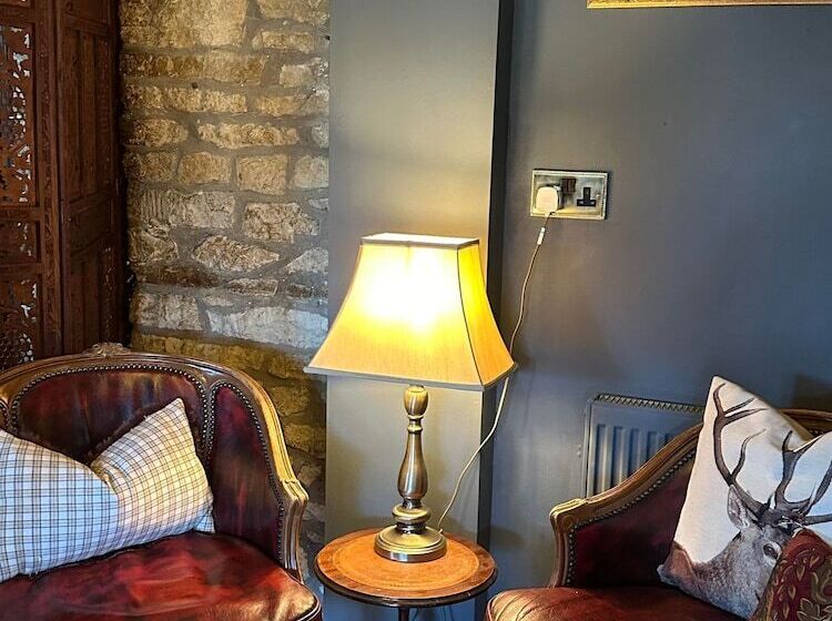 Burford Lodge Hotel   Adults Only