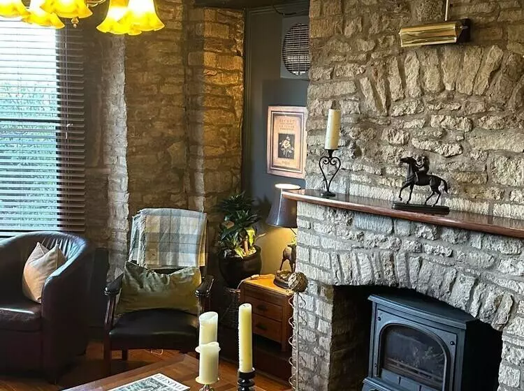 Burford Lodge Hotel   Adults Only