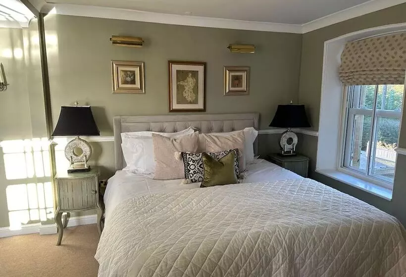 Burford Lodge Hotel   Adults Only